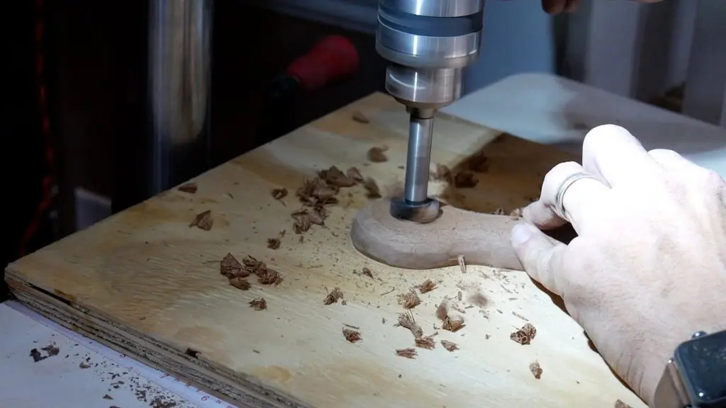 DIY Pizza Peel - 27 - handle drill press
