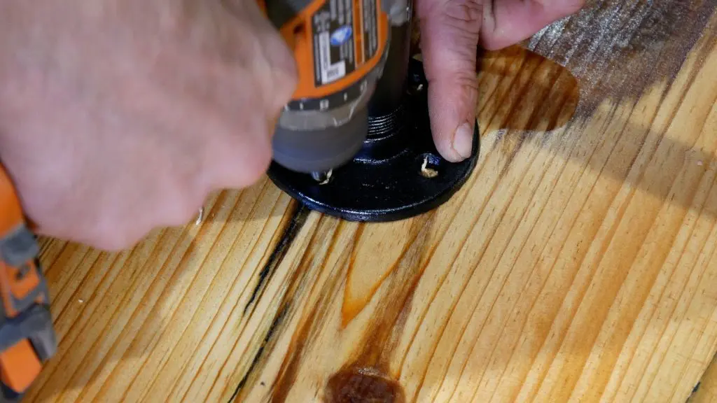 how to make a rustic table with epoxy resin - flange pilot hole