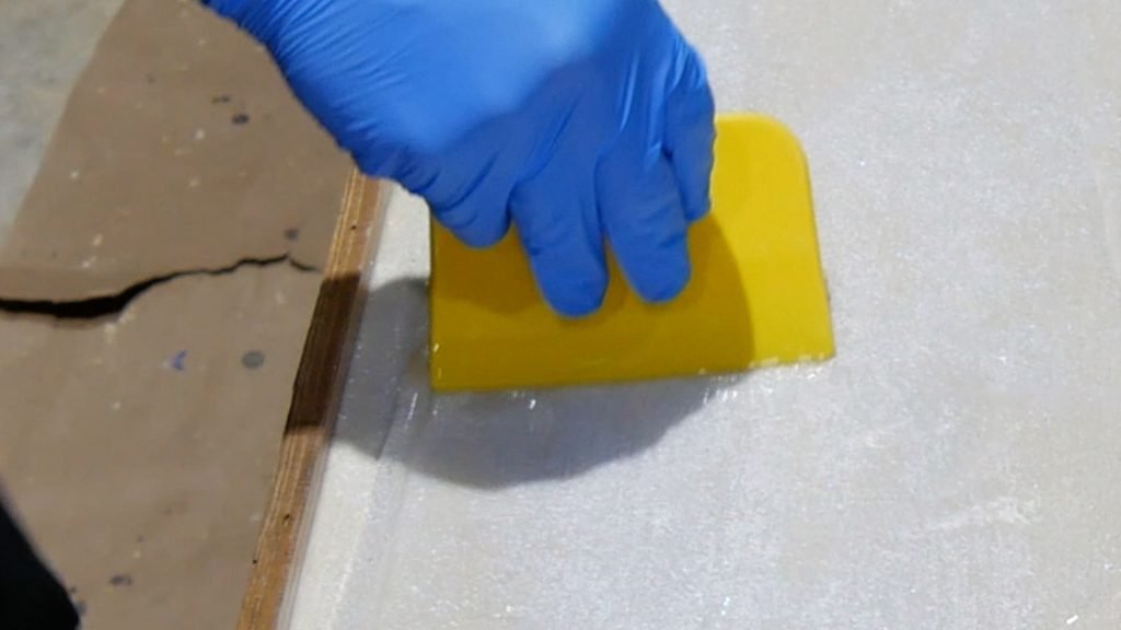 epoxy resin ocean table plastic spreader