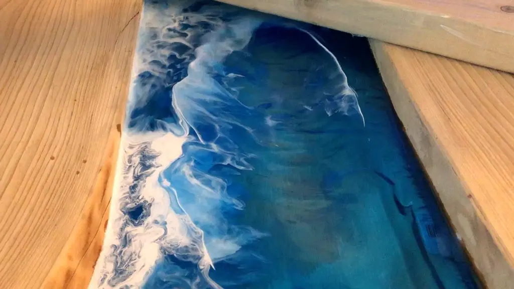 resin ocean wave art tutorial using alcohol ink