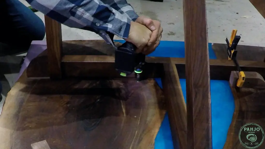 how to install threaded inserts in wood