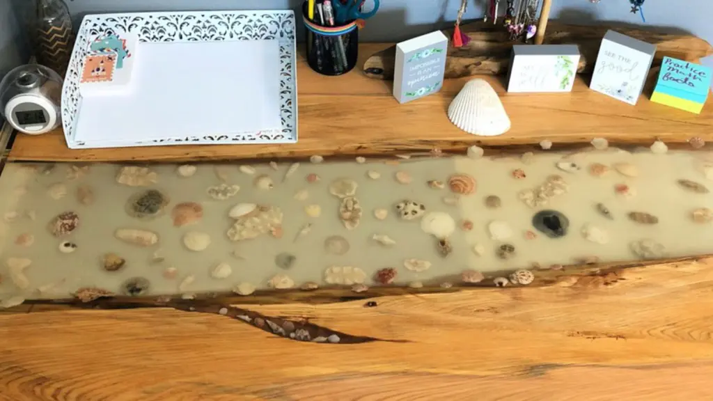 how to make a seashell resin table