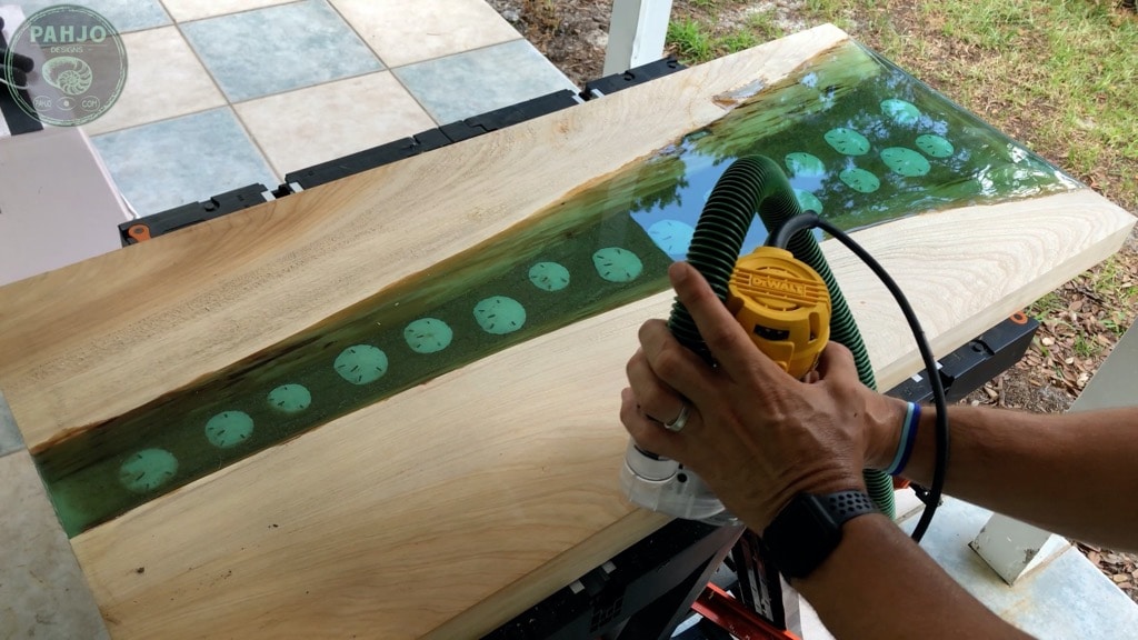 roundover epoxy table edges with router