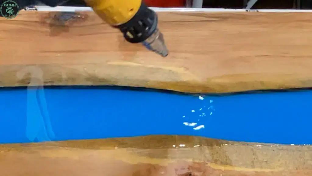 How to Apply epoxy flood coat
