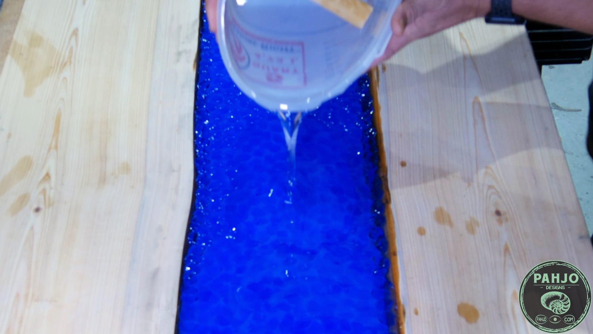  TotalBoat DIY Epoxy River Table Project Kit (Gallon), Includes  Resin, Tools & Pigments