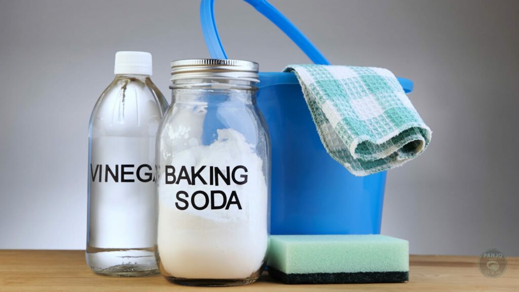 unclog bathtub drain with baking soda and vinegar