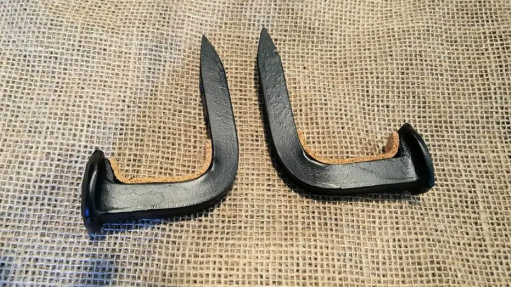 Blacksmith-Crafted Gun Hooks