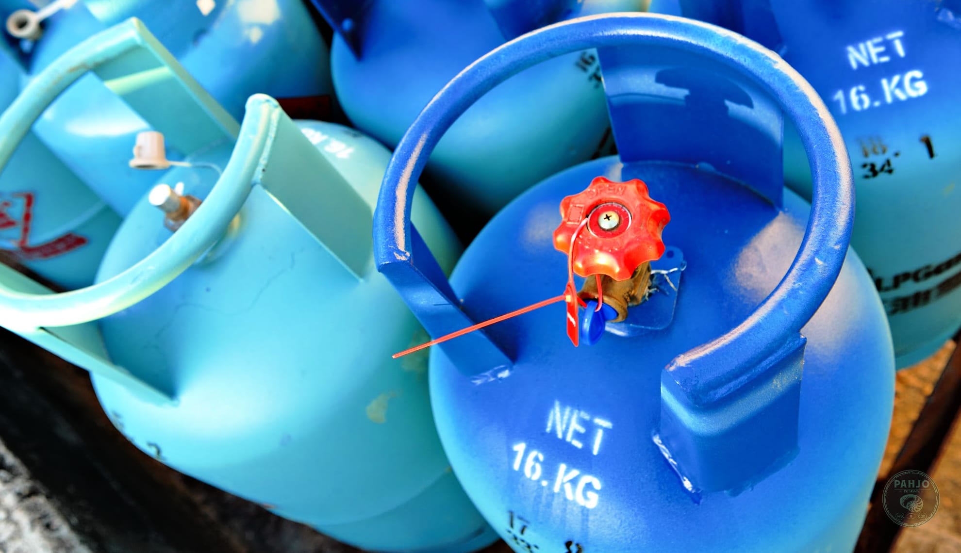 How Long Can a Backup Generator Run Nonstop?