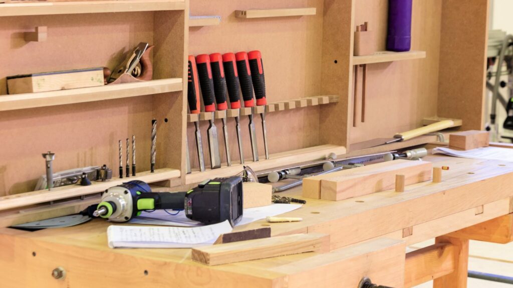 17 Free DIY Workbench Plans